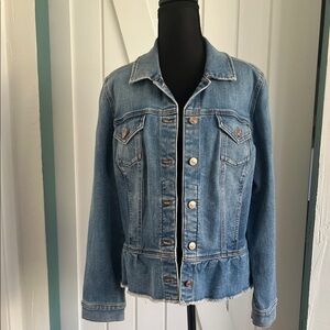 Cute Chico’s Frayed Peplum Women’s Denim Jacket Size 1
